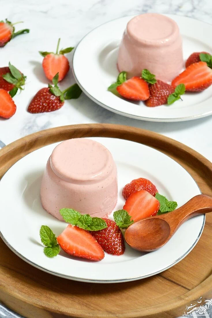 پاناکوتای توت فرنگی